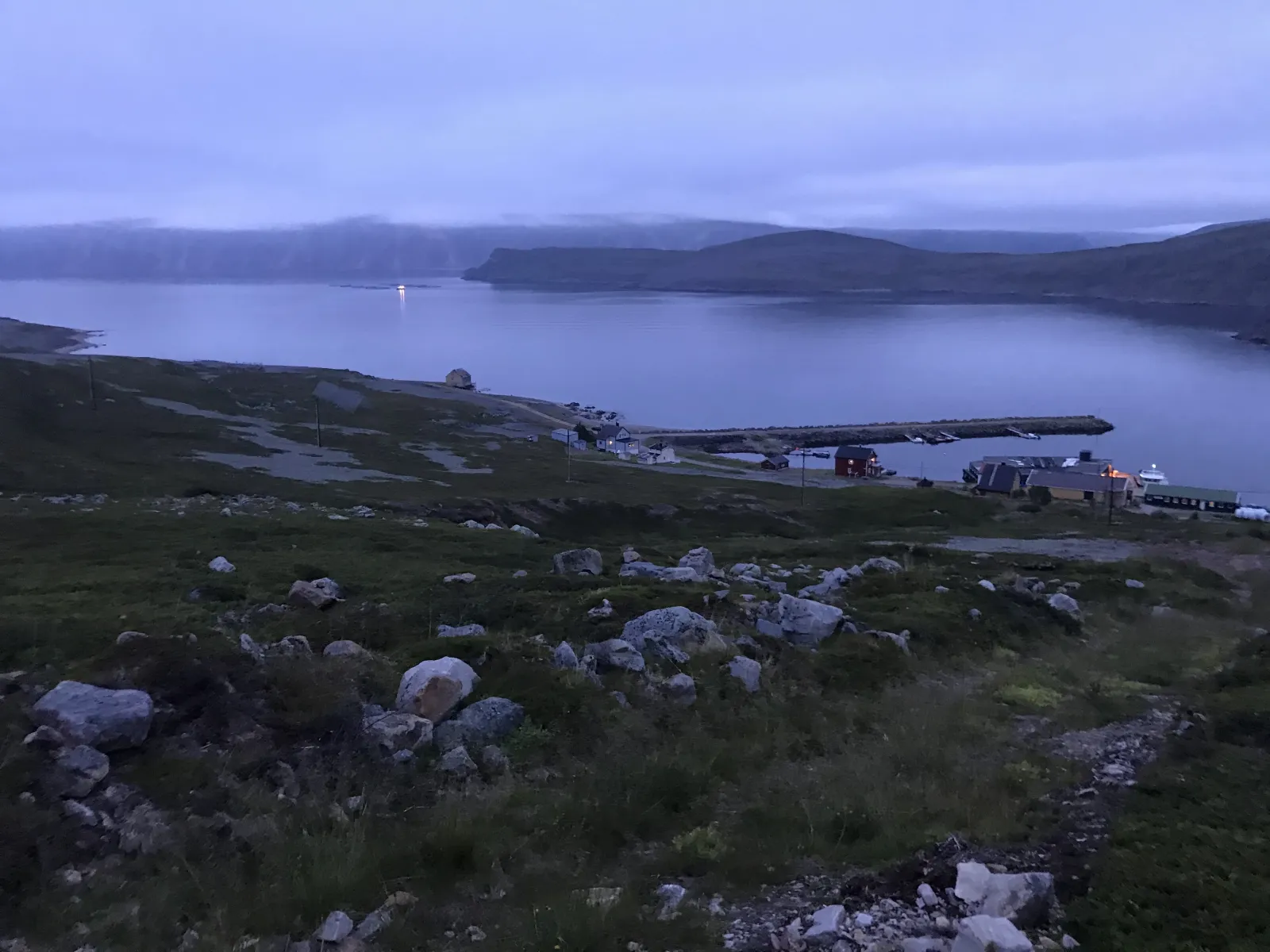 Utsikt fra Myrvatnet ned til Nordfjord i Syltefjord